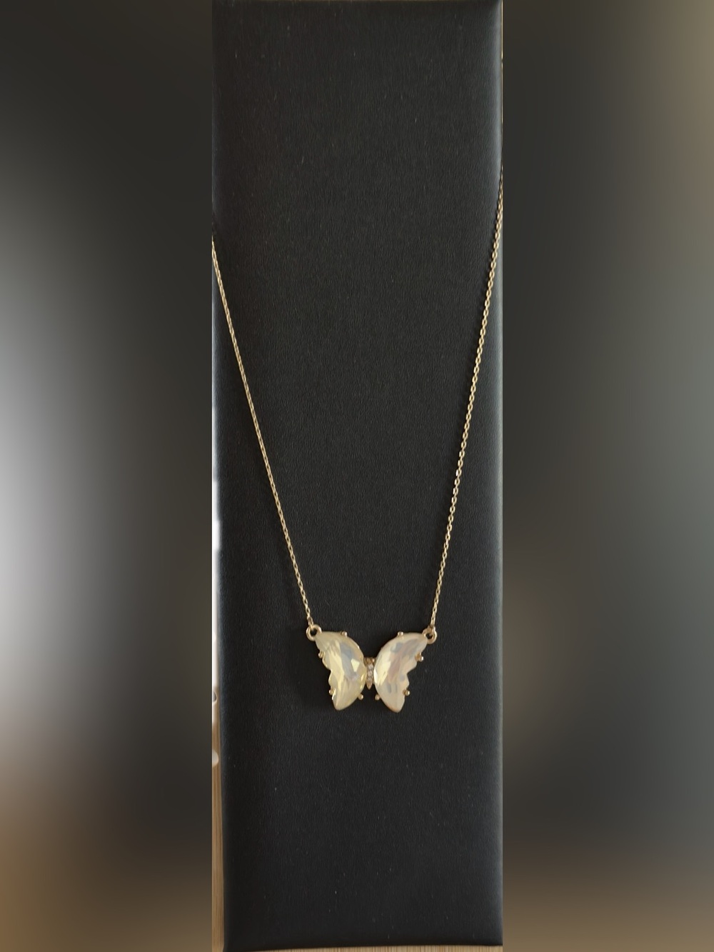8”adjustable Aldo Gold Butterfly Opalescent Pendant Necklace